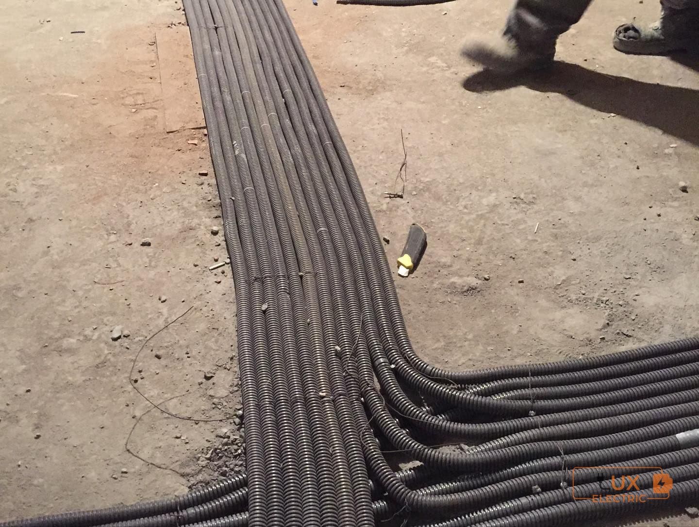 Yaşayış Kompleksində Yerüstü Kabel Xətlərinin Çəkilişi