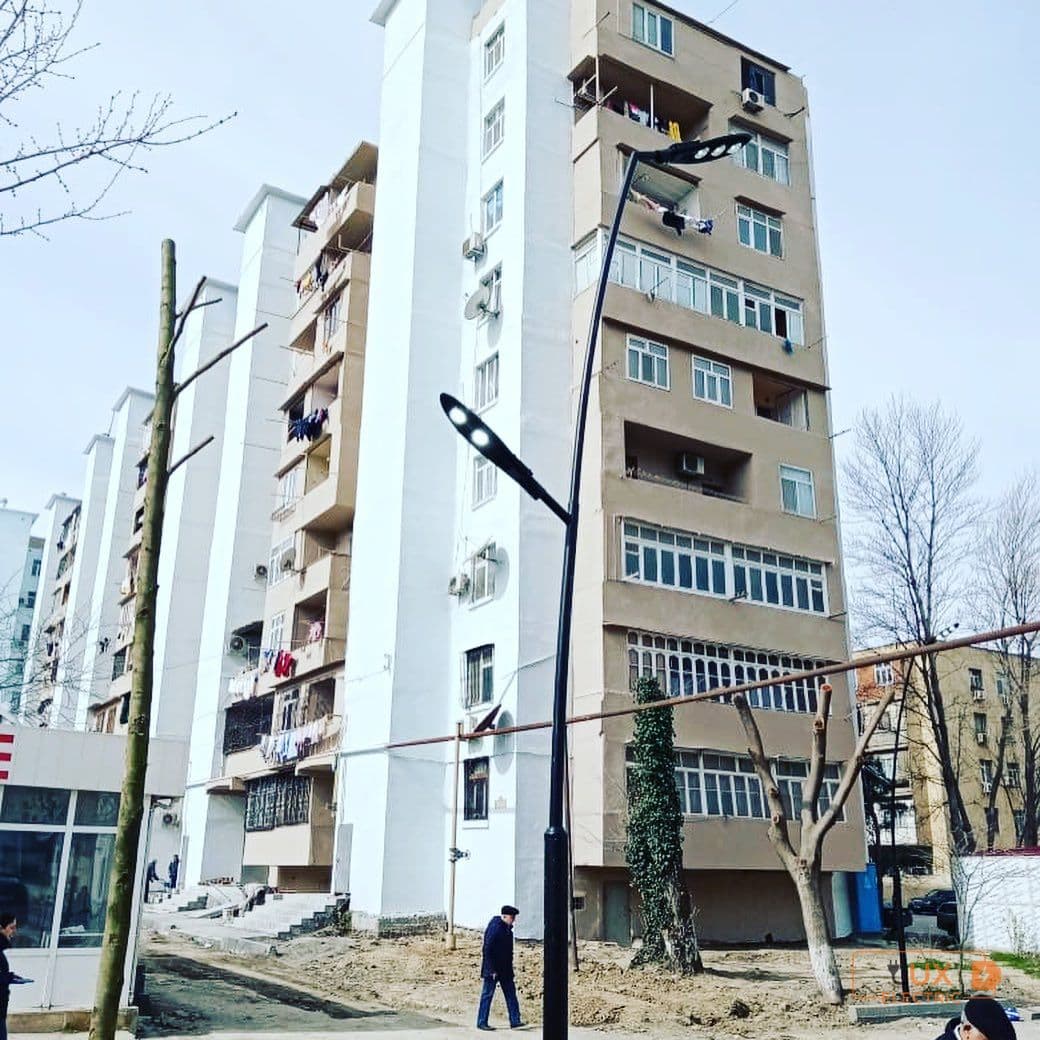 Yaşayış Kompleksinin Həyət Sahəsində Küçə İşıqlandırılması