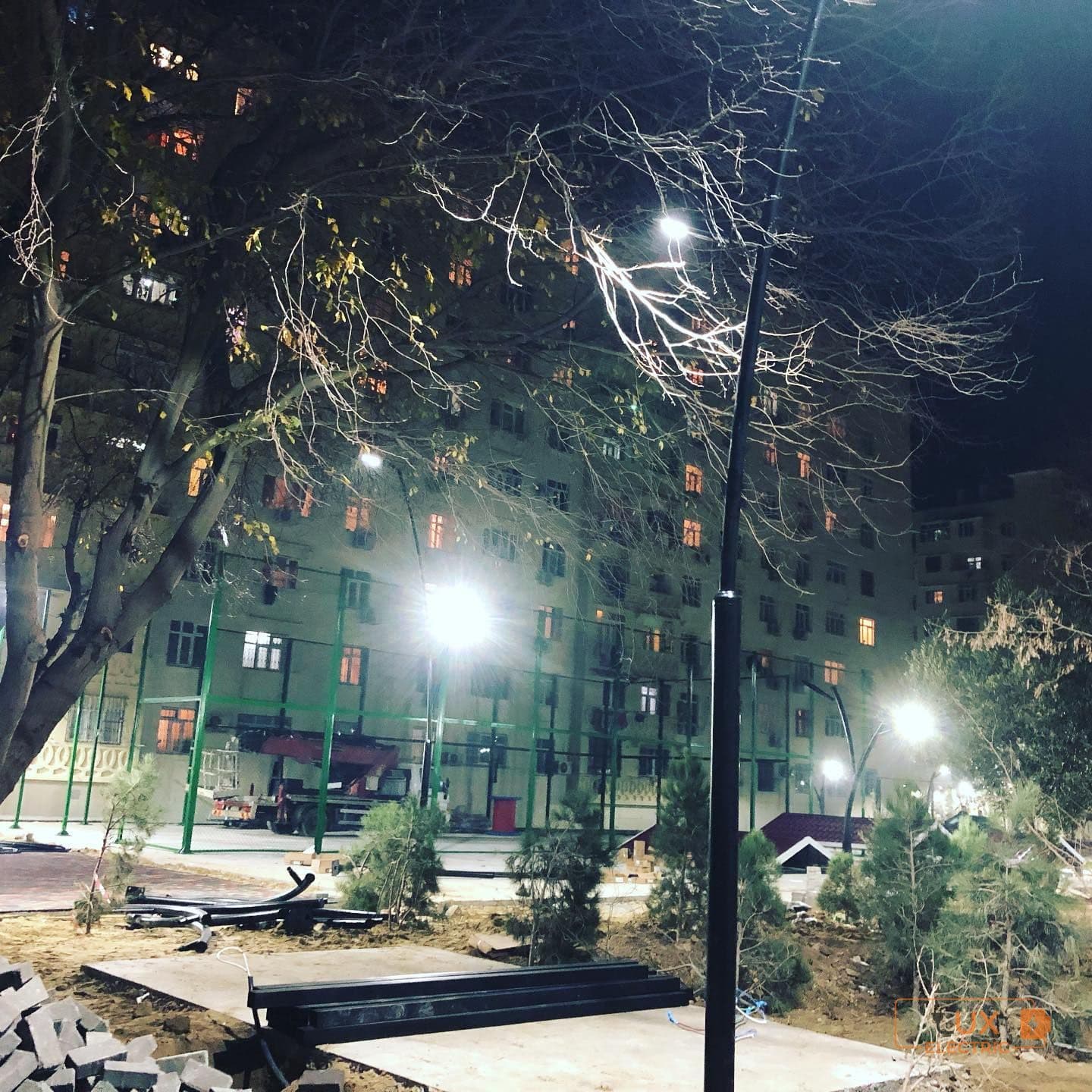 Yaşayış Kompleksinin Həyət Sahəsində Küçə İşıqlandırılması