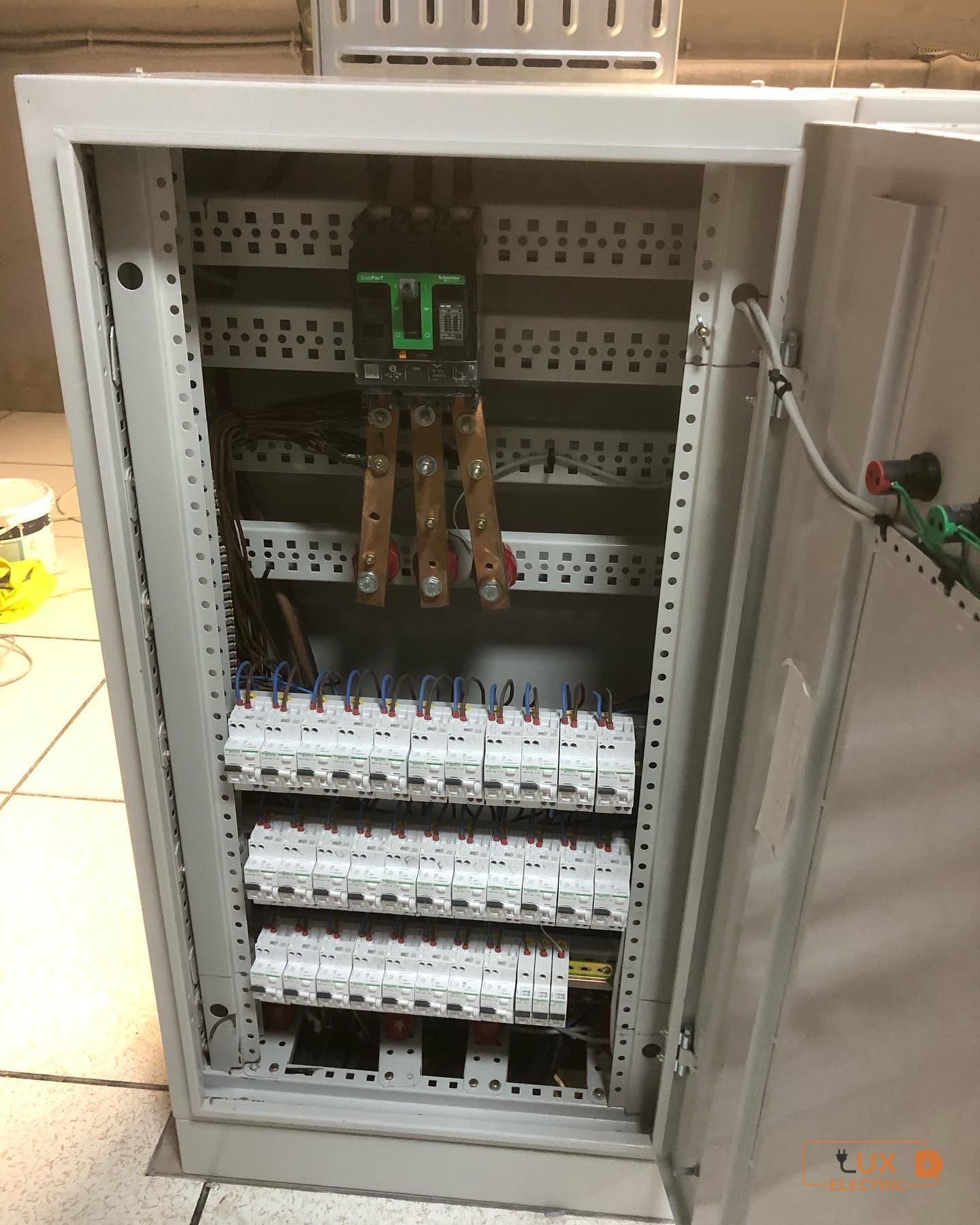 Avtomatik Ehtiyat Enerji Keçidi (ATS) Panelinin Quraşdırılması